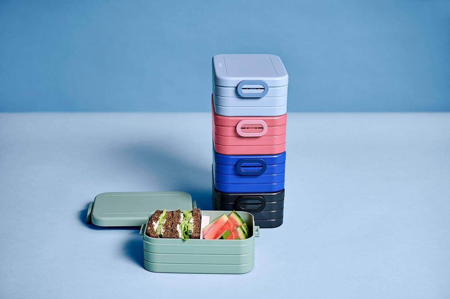 Mepal - Lunch Box Take a Break Midi - Lunch Box To Go - For 2 Sandwiches or 4 Slices of Bread - Meal Prep Box - Food Box with Dividers - Dishwasher Safe - 900 ml - Nordic Blue – Bild 6
