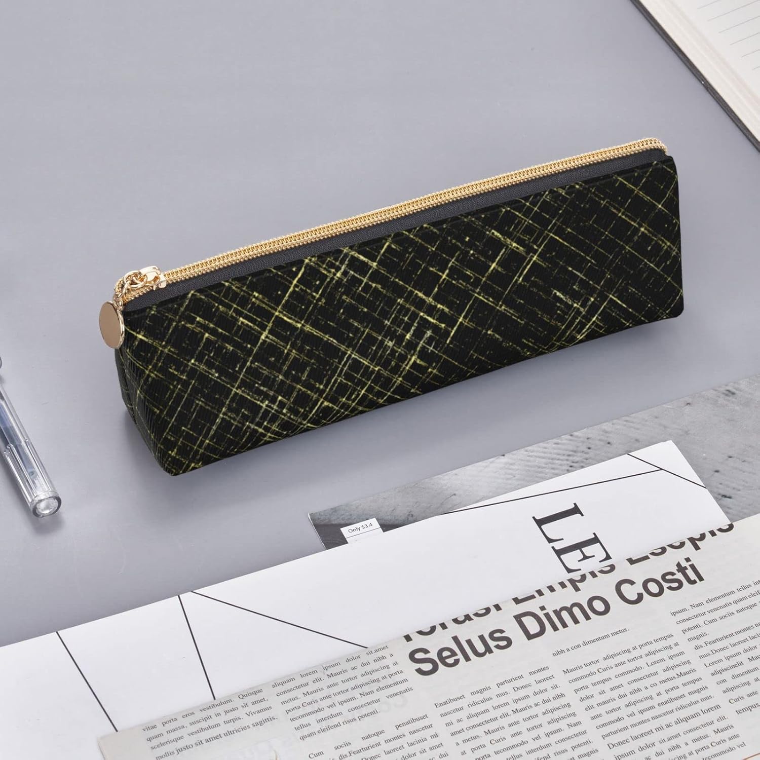 Black Gold Plaid Pencil Case Cosmetic Bag Pencil Case Triangle Leather Storage Bag Zipper Stationery Organizer for Adults Office, Black Gold Plaid, Bag organiser – Bild 8