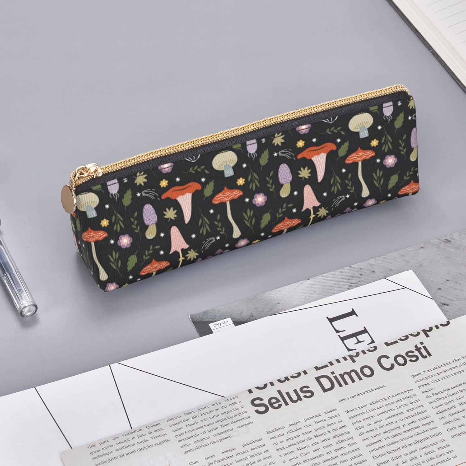 Mushroom Pencil Case, Triangle Pencil Case, Portable Pencil Case, Leather Organizer with Zipper, Cosmetic Bag, White, Bag organiser – Bild 8