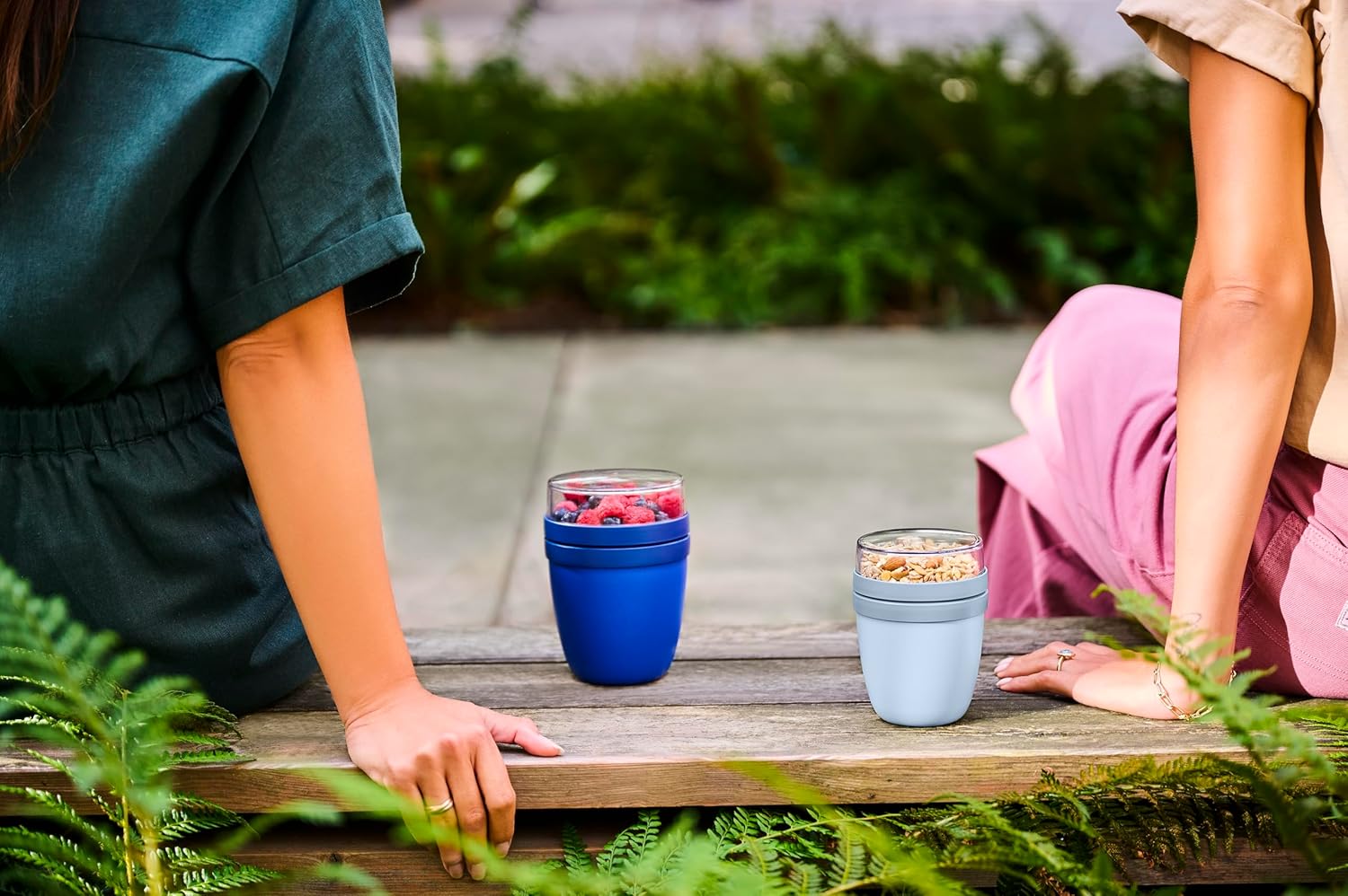Mepal - Lunchpot Ellipse - Praktischer Joghurtbecher & Müslibecher - Unterteilung für Joghurt & Müsli - Geeignet für Gefrierschrank, Mikrowelle & Spülmaschine - 500 ml + 200 ml - Nordic Sage – Bild 7