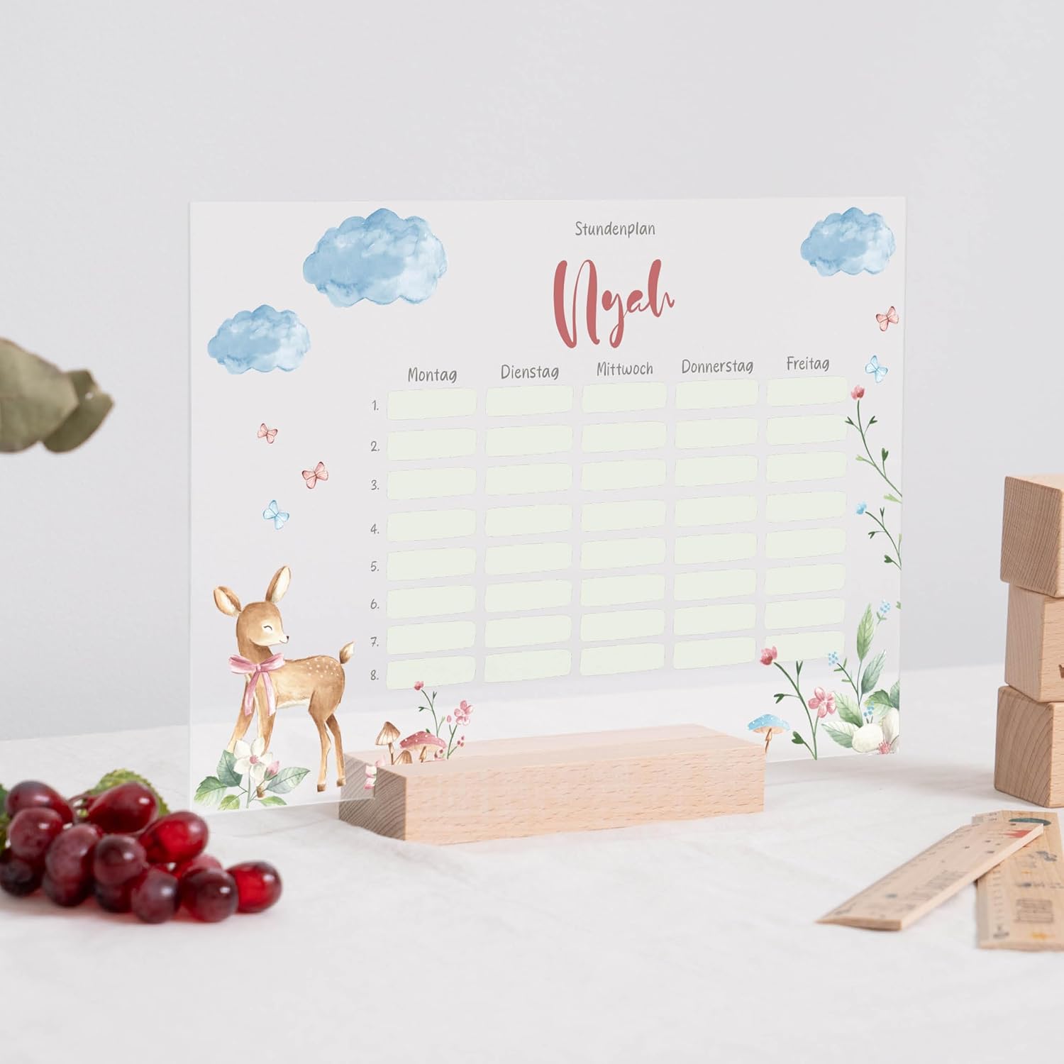 Timetable Wipeable Personalised with Name + Wooden Holder and Pen - DIN A4 - Gifts for School Enrolment - First Day of School Gift for Girls/Boys - Small Gift for First Day of School – Bild 5