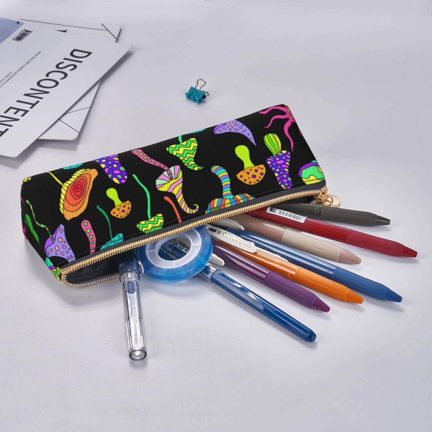 Federmäppchen mit süßem Trippy-Pilz-Druck, dreieckiges Stiftetui, tragbares Federmäppchen, Leder-Organizer mit Reißverschluss, Kosmetiktasche – Bild 7