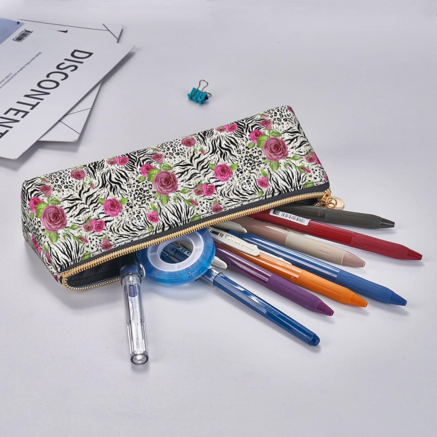 Leopard and Rose Floral Pencil Case Cosmetic Bag Pen Bag Triangle Leather Storage Bag with Zipper Stationery Organizer for Adults Office, Leopard And Roses Flowers Pattern 03, Bag organiser – Bild 7