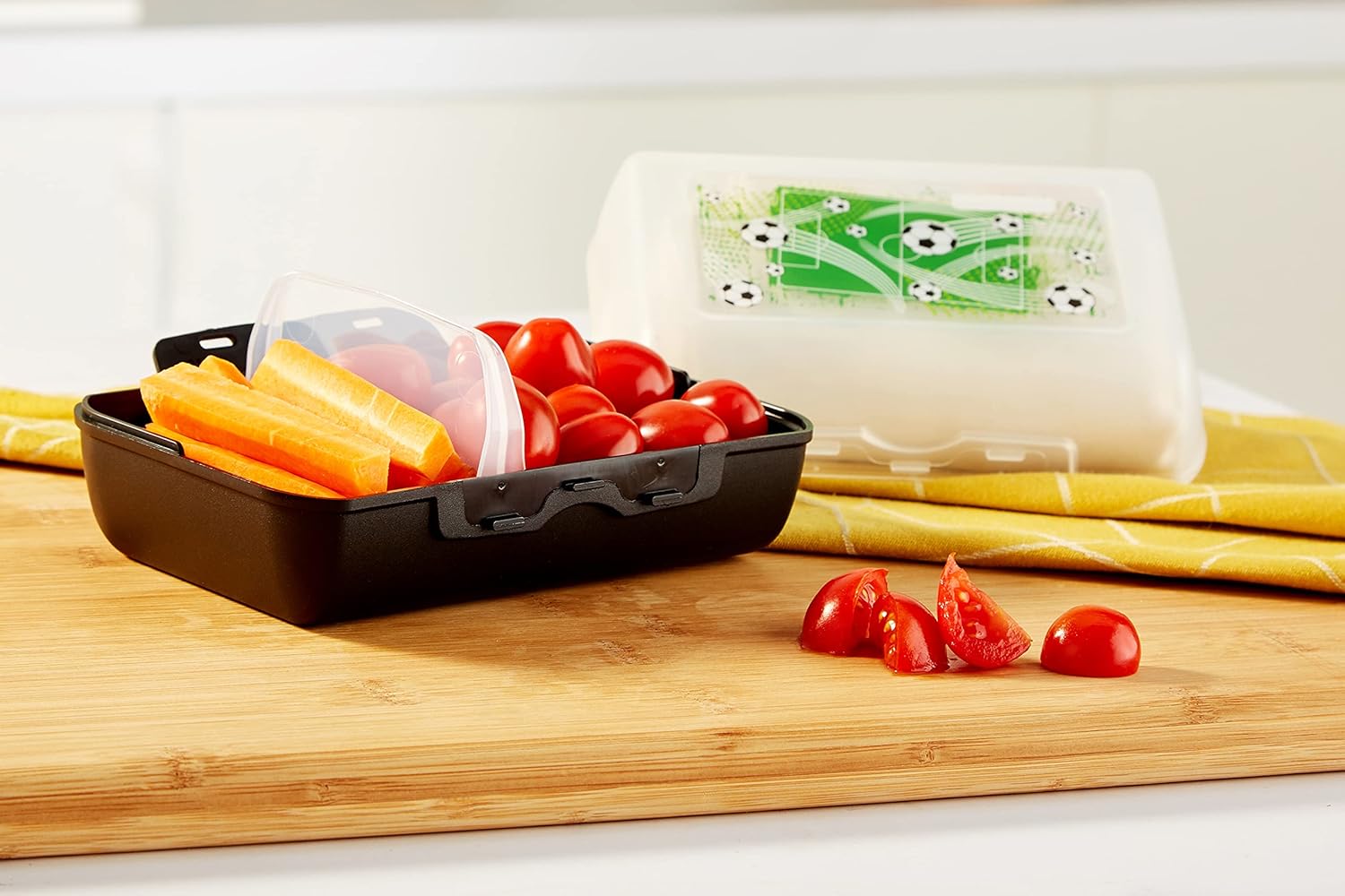 Emsa lunch box with dividing wall, 2 half shells, 16x11x7 cm, Soccer, Variabolo, 516991 – Bild 5
