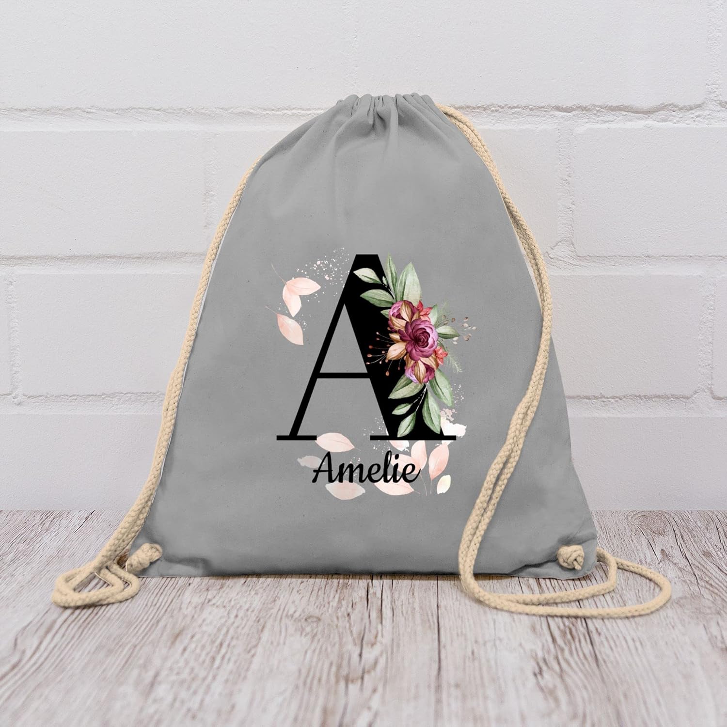 Geschenk mit Namen personalisiert by Shirtracer - Gym Bag Backpack - Initials - Letter Adjustable – Bild 7
