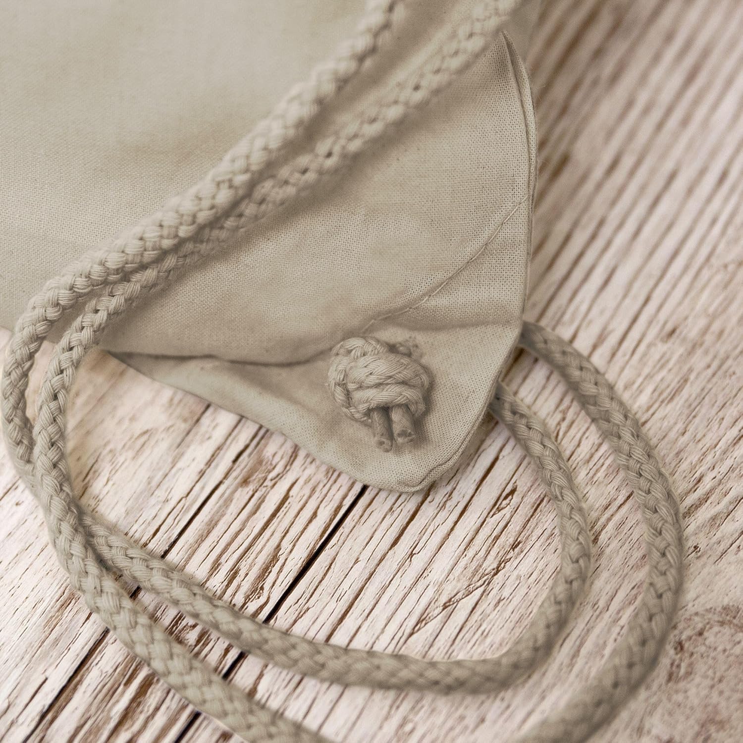 Geschenk mit Namen personalisiert by Shirtracer - Gym Bag Backpack - Initials - Letter Initial Letter – Bild 4