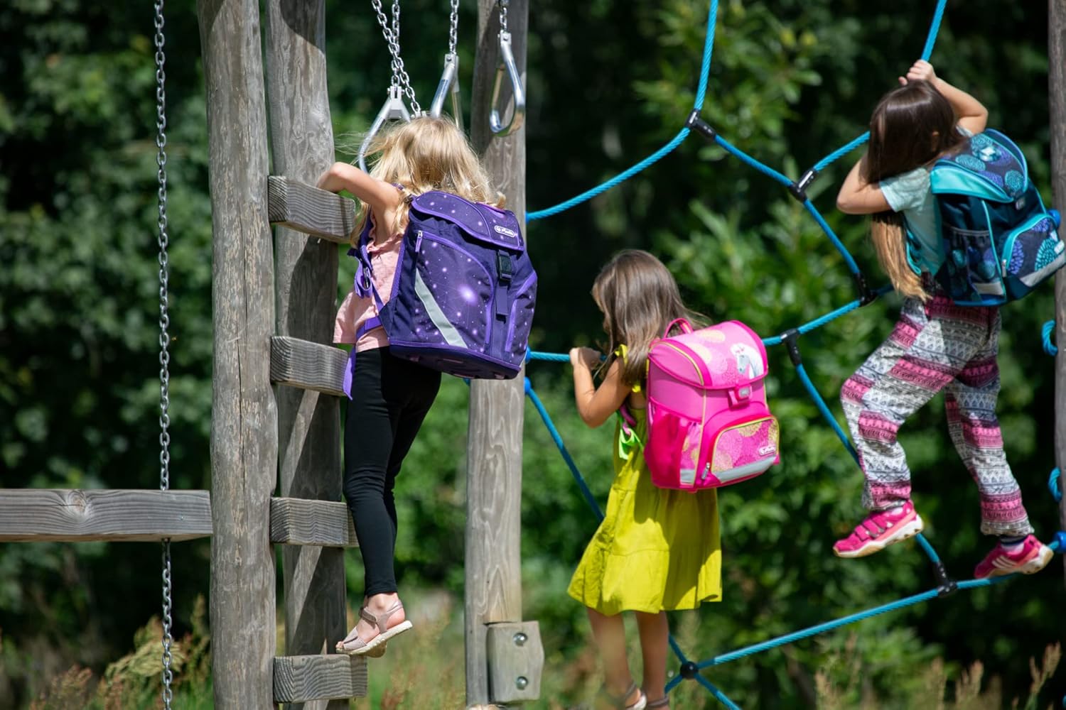 Herlitz School Backpack Loop Youth School Bag Back Bag Volume 16 L Men Women Unisex Sporty For Students Everyday Life Spacious Durable Dragon Quest Multicoloured Modern – Bild 6