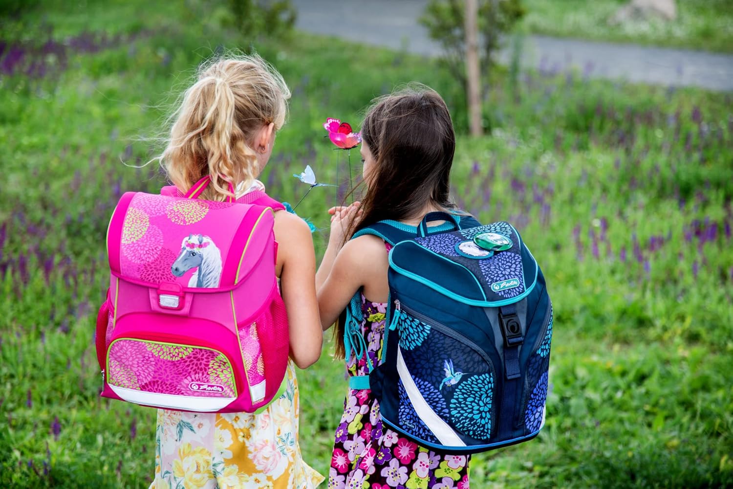 Herlitz School Backpack Loop Youth School Bag Back Bag Volume 16 L Men Women Unisex Sporty For Students Everyday Life Spacious Durable Dragon Quest Multicoloured Modern – Bild 7