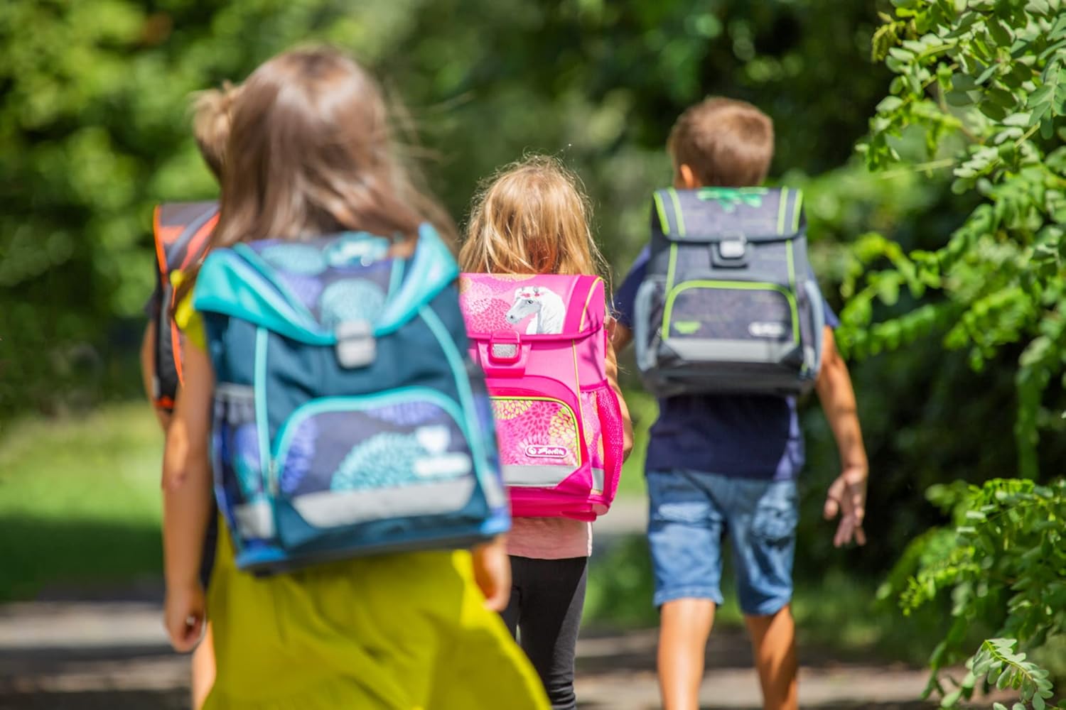 Herlitz School Backpack Loop Youth School Bag Back Bag Volume 16 L Men Women Unisex Sporty For Students Everyday Life Spacious Durable Dragon Quest Multicoloured Modern – Bild 8