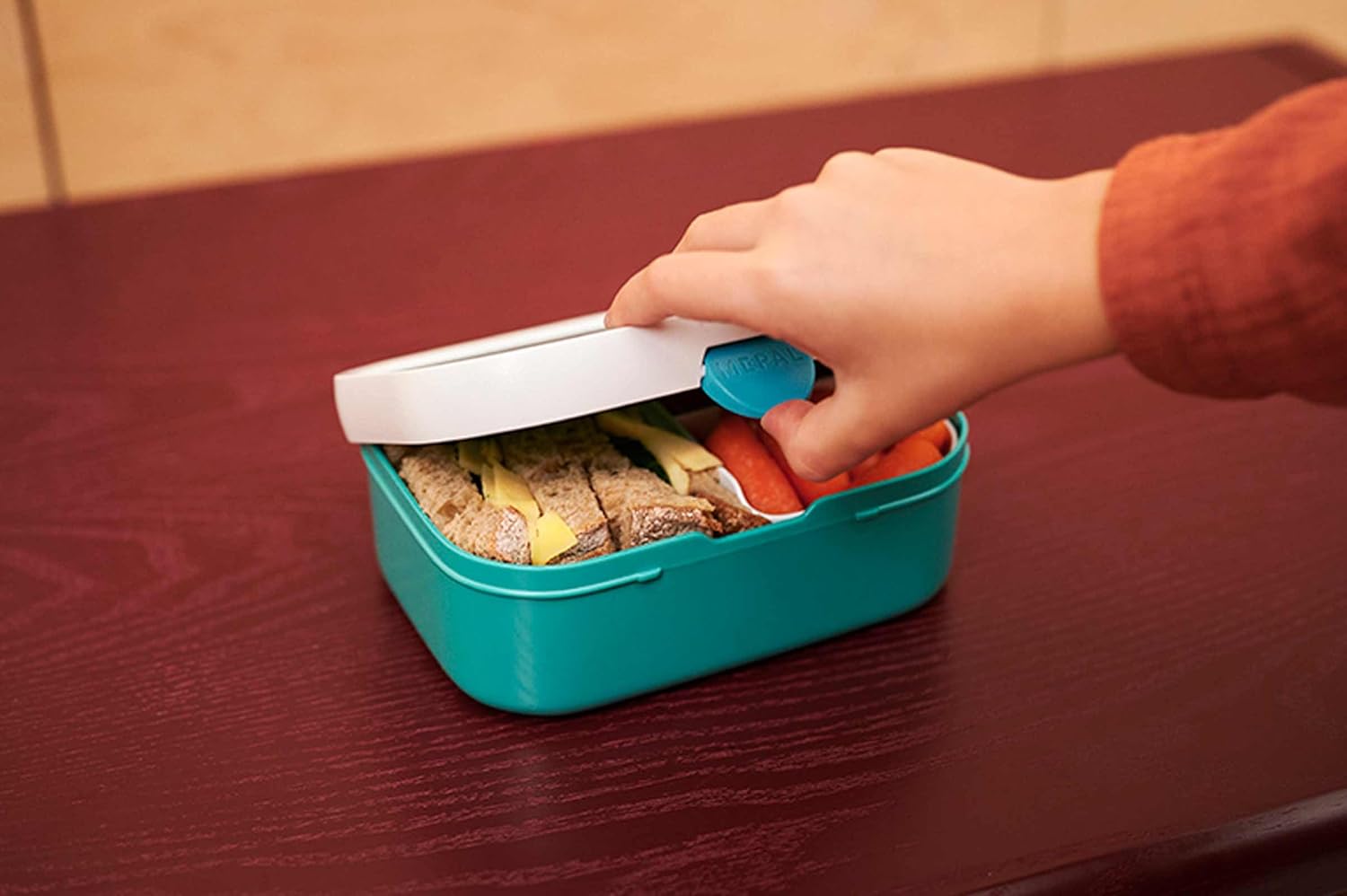Mepal - Campus Lunch Box - Bento Lunch Box for Children - Lunch Box with Bento Compartment and Fork - Meal Prep Box with Clip Closure - Dishwasher Safe - 750 ml - Cool Pink with Cool Blue Lid – Bild 6