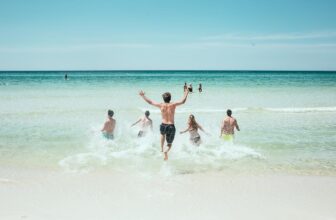 Schuljahresende in Thüringen: Sommerferien für 258.575 Schüler:innen